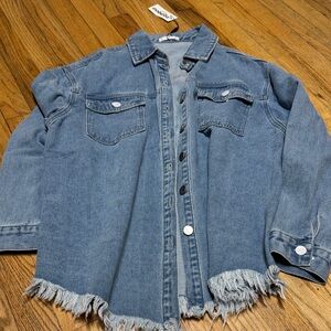 Zeagoo Light Blue Denim Jacket NWT
Oversized